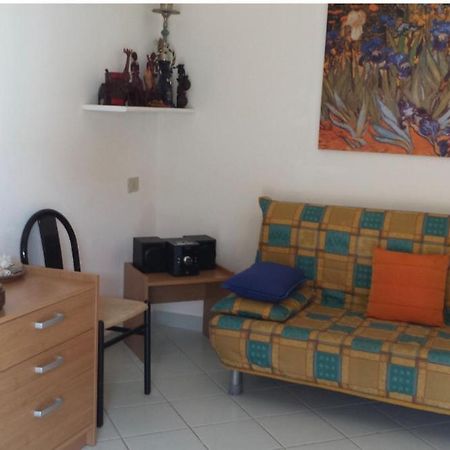 Appartamento A 200Mt Da "La Pelosa" Stintino Exterior foto
